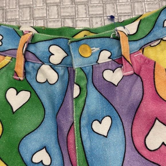 Keith Kelly Made in NYC Rainbow Pride Heart Print Canvas Shorts Unisex XS Cotton - Picture 3 of 10